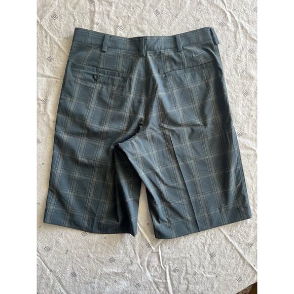 Nike Dri-fit Mens Blue Plaid Preppy Flat Front Chino Golf 10” Shorts Sz 30 - Picture 2 of 6